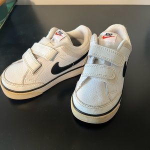 Nike toddler shoes